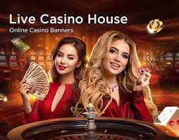 okewla Top Trend Gaming section on mobile showing trending slots and live dealer